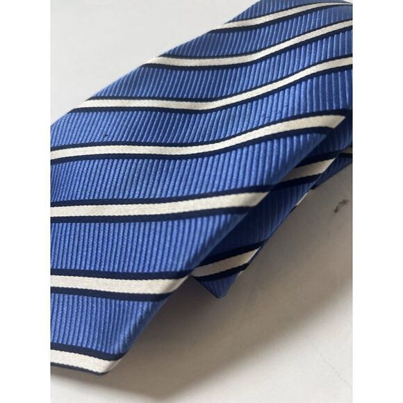 Donald J Trump Signature Collection Blue Striped Silk Tie - Picture 2 of 6